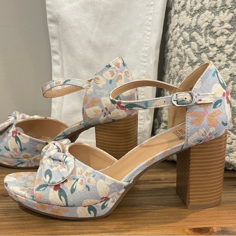 White mountain Floral Block Heel Sandals